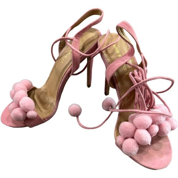 Adorable Shoe Republic LA cotton candy pink PomPom shoes Barbiecore EUC 8 - Picture 2 of 6